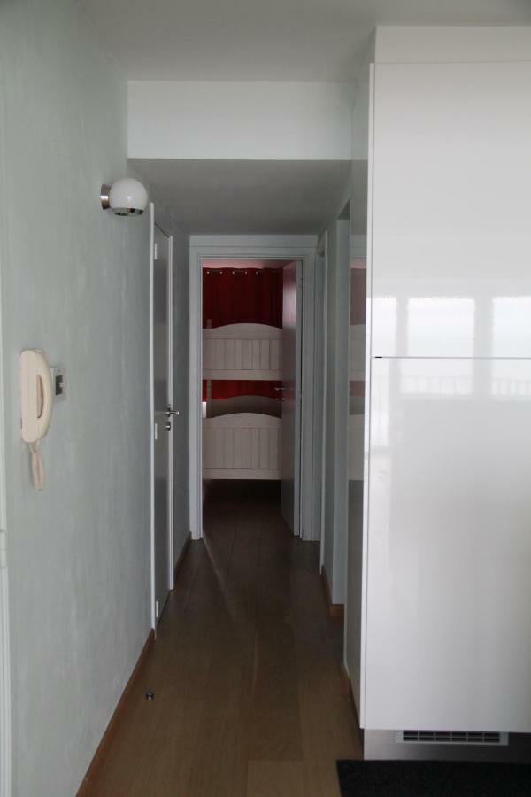 Zeedijk 241, Uitzicht Op Zee, Vue Sur La Mer Koksijde Exteriér fotografie